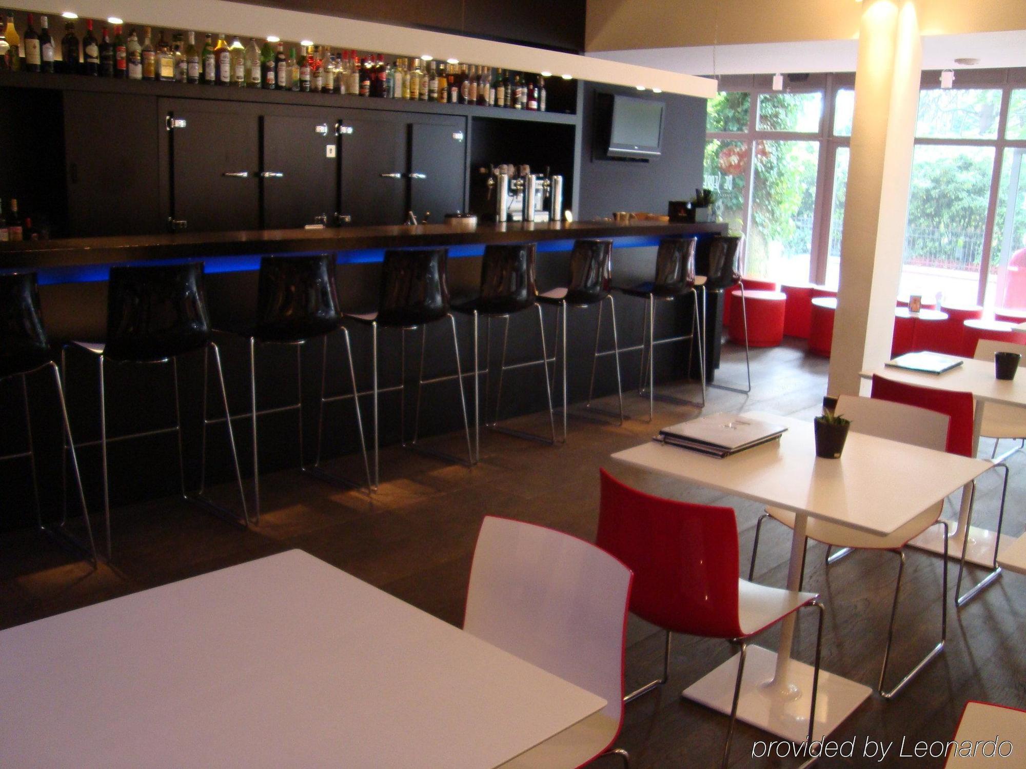 Corbie Mol Hotel Екстериор снимка